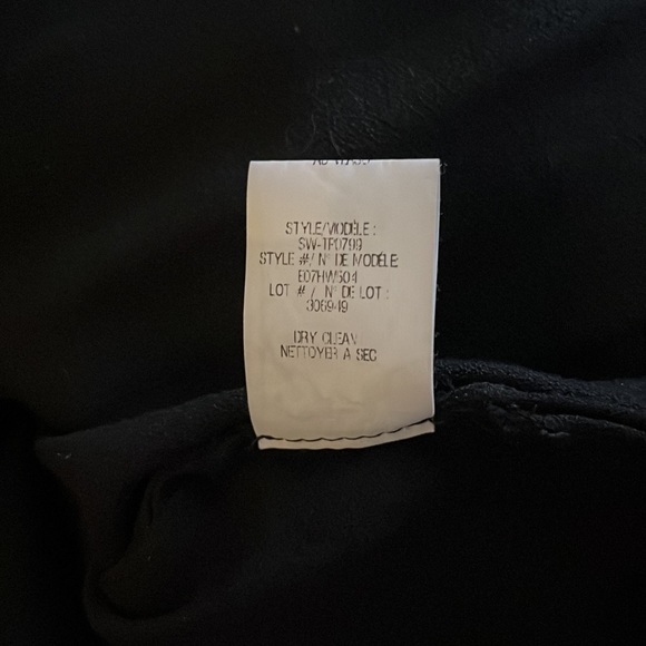 ❌ SOLD ❌ Helmut Lang Black Blouse - Picture 5 of 8